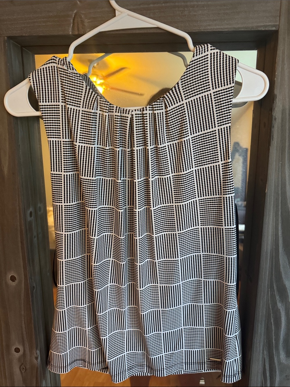 Calvin Klein Black and White Geometric Sleeveless Camisole
